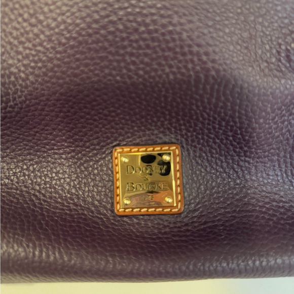 Dooney and bourke crossbody - Picture 2 of 8